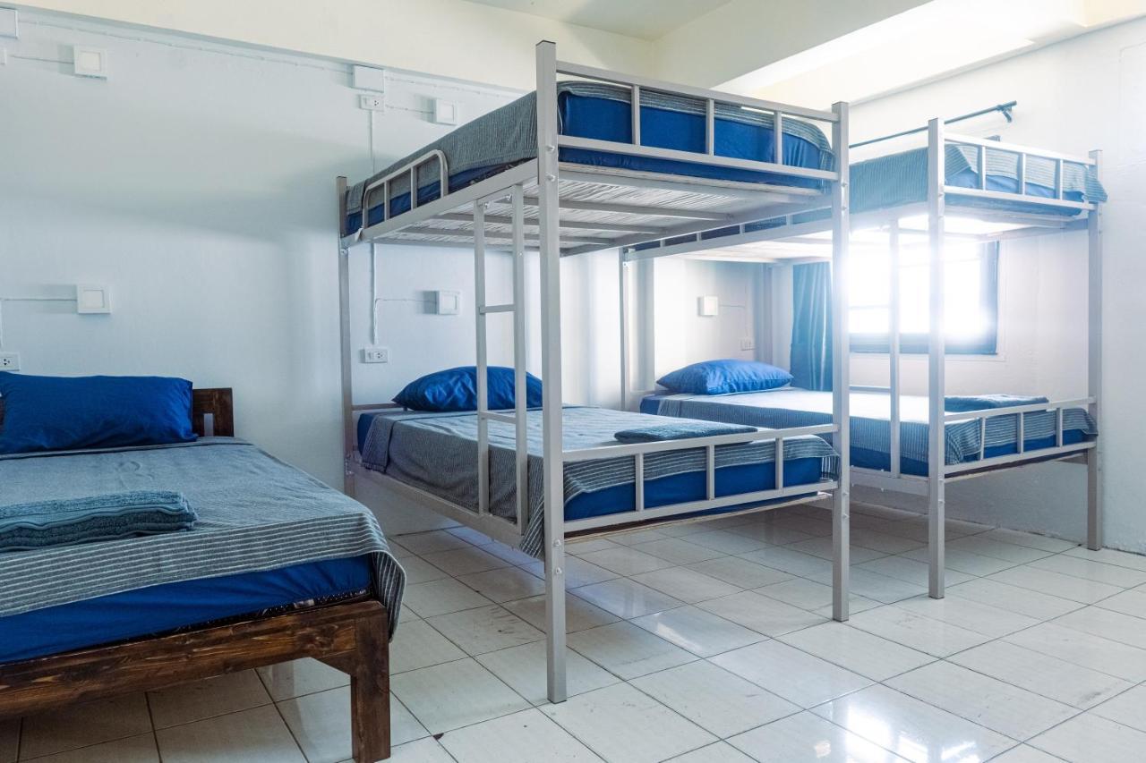 Satop Travelers Guesthouse Чиангмай Екстериор снимка