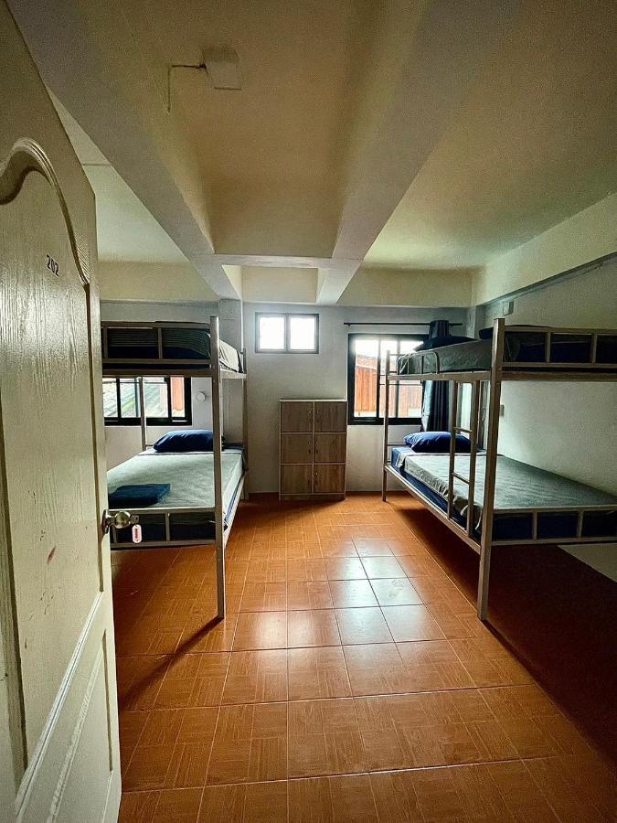 Satop Travelers Guesthouse Чиангмай Екстериор снимка
