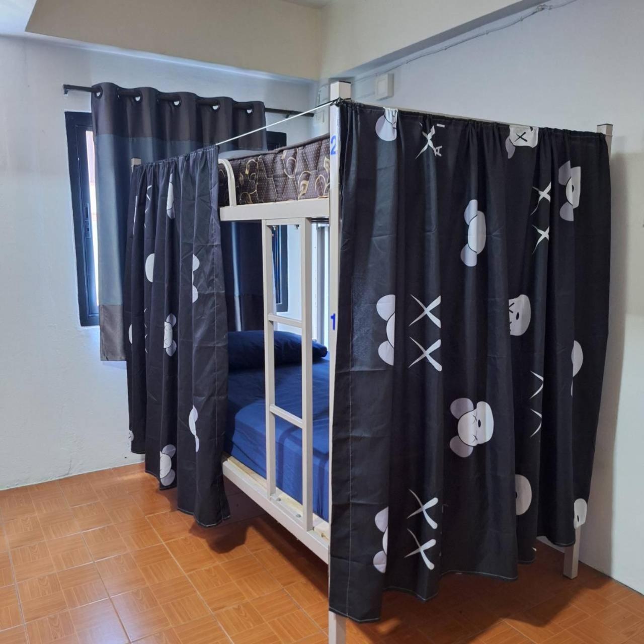 Satop Travelers Guesthouse Чиангмай Екстериор снимка