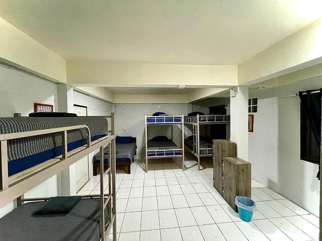 Satop Travelers Guesthouse Чиангмай Екстериор снимка
