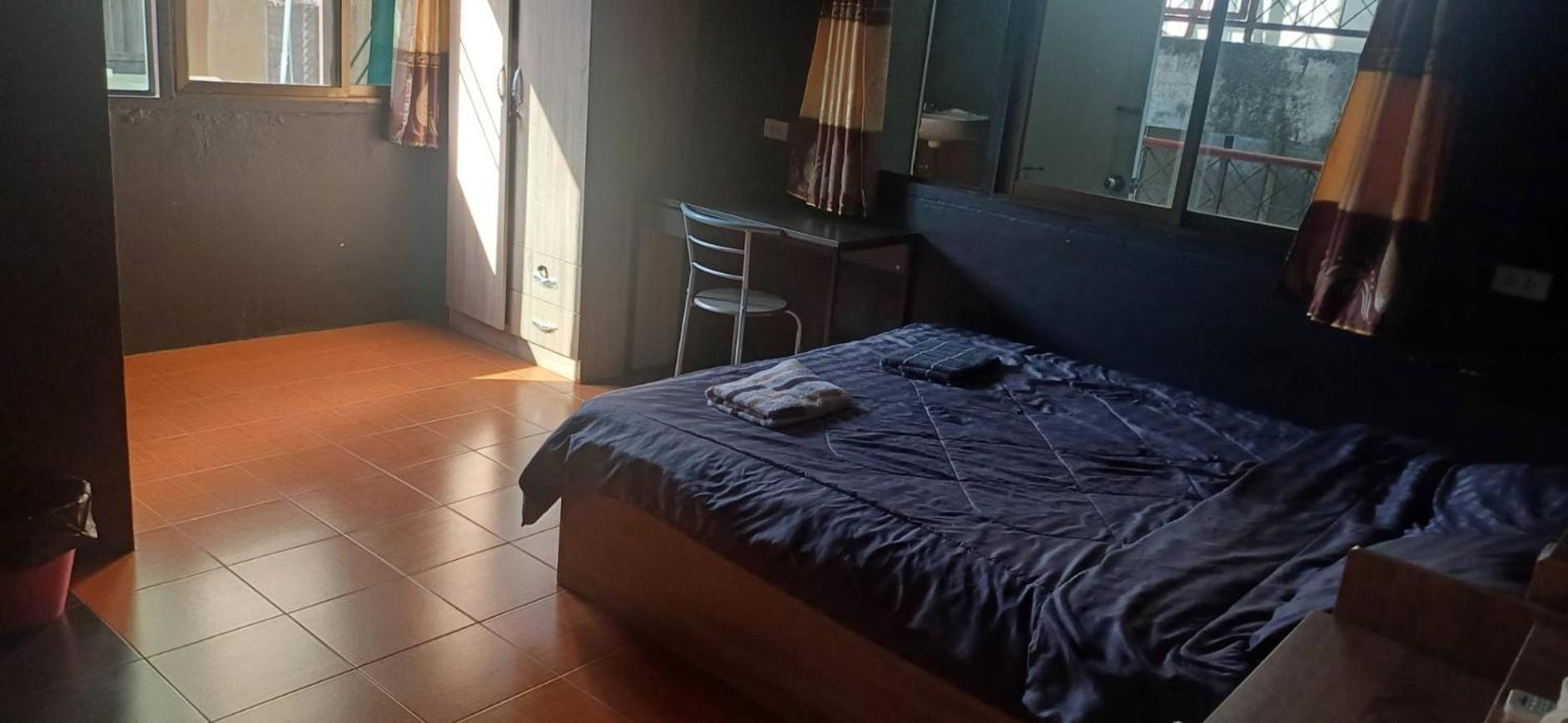 Satop Travelers Guesthouse Чиангмай Екстериор снимка